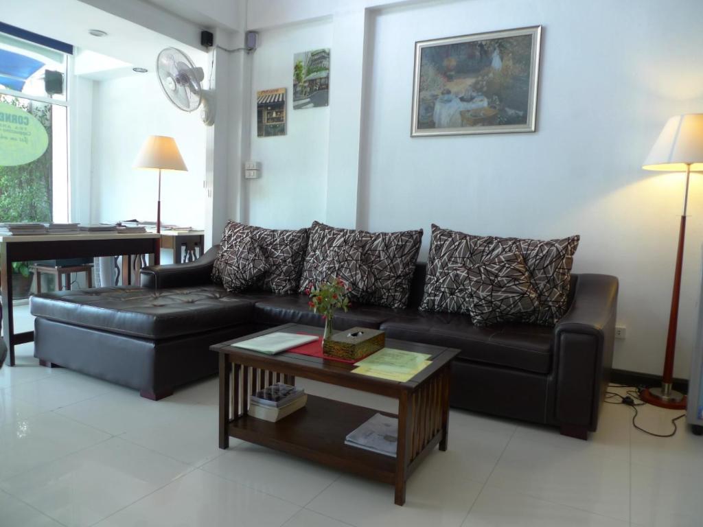 Corner Cafe Bed & Breakfast Hua Hin Exterior photo