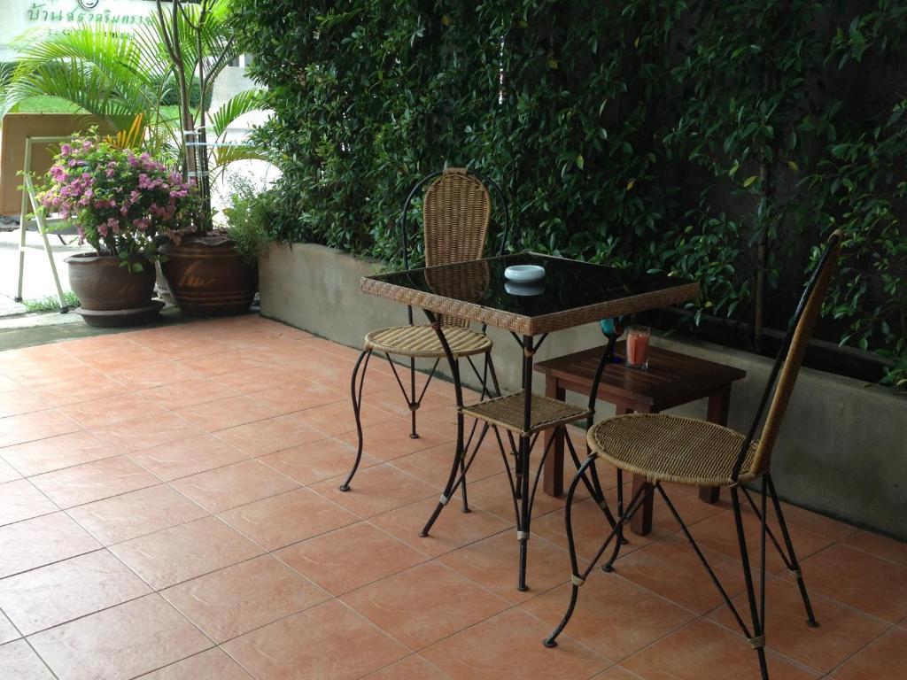Corner Cafe Bed & Breakfast Hua Hin Exterior photo