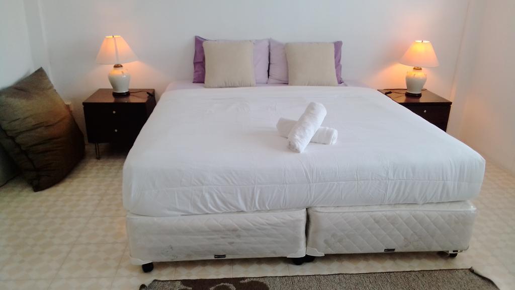 Corner Cafe Bed & Breakfast Hua Hin Exterior photo