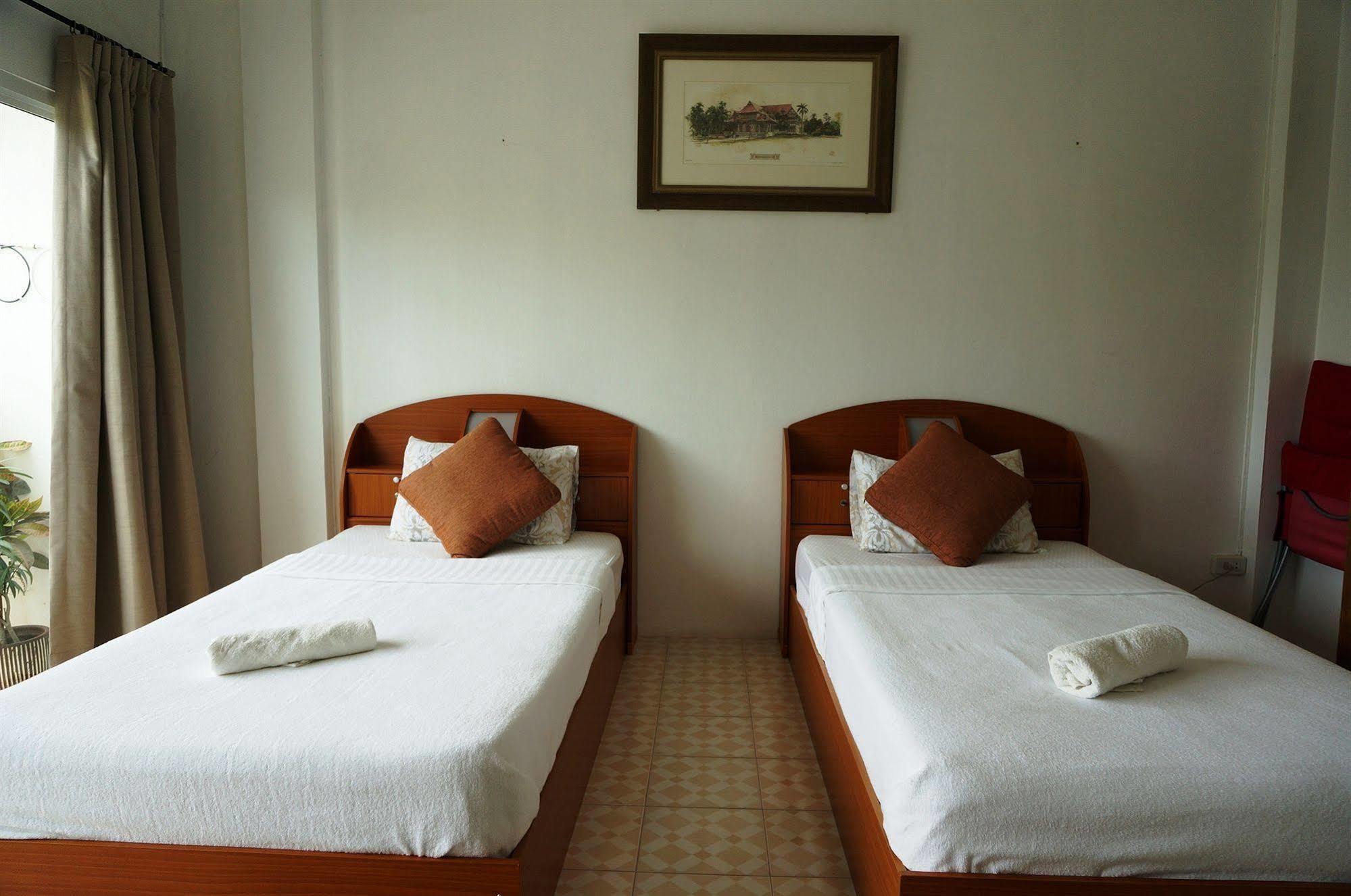 Corner Cafe Bed & Breakfast Hua Hin Exterior photo